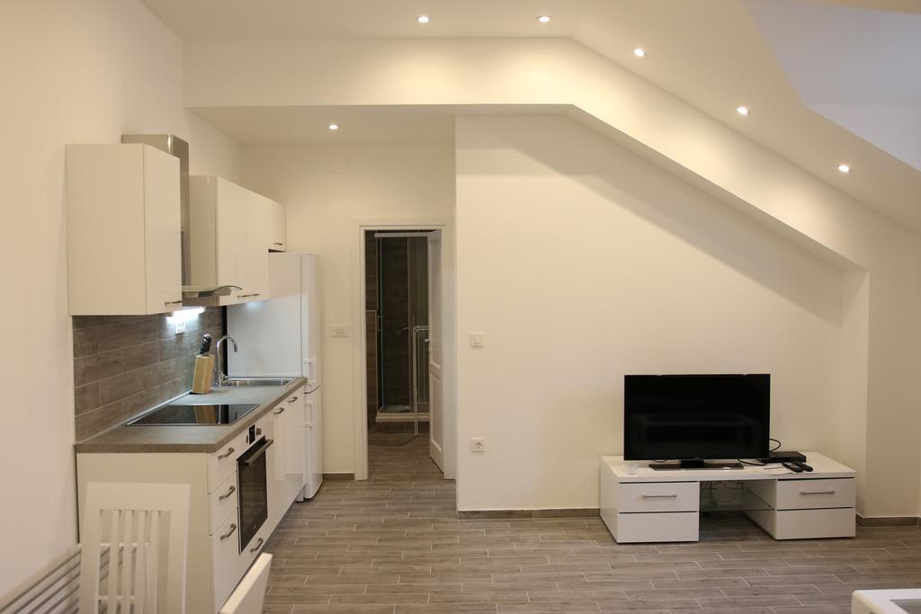 Centar Vodice Apartmani Cameră foto