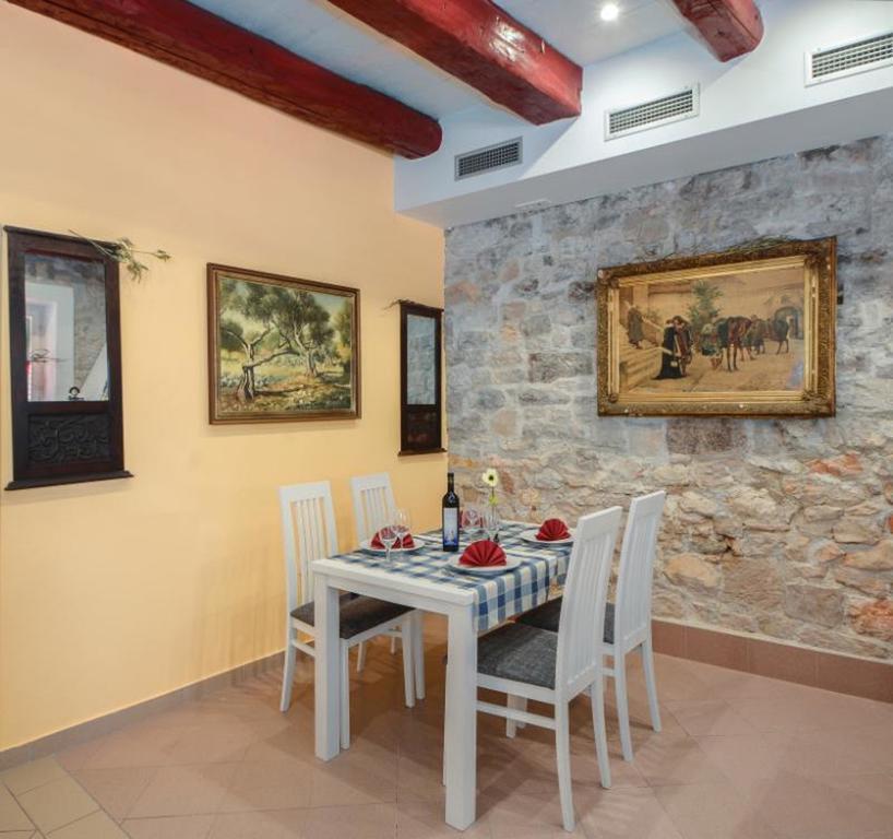 Centar Vodice Apartmani Exterior foto
